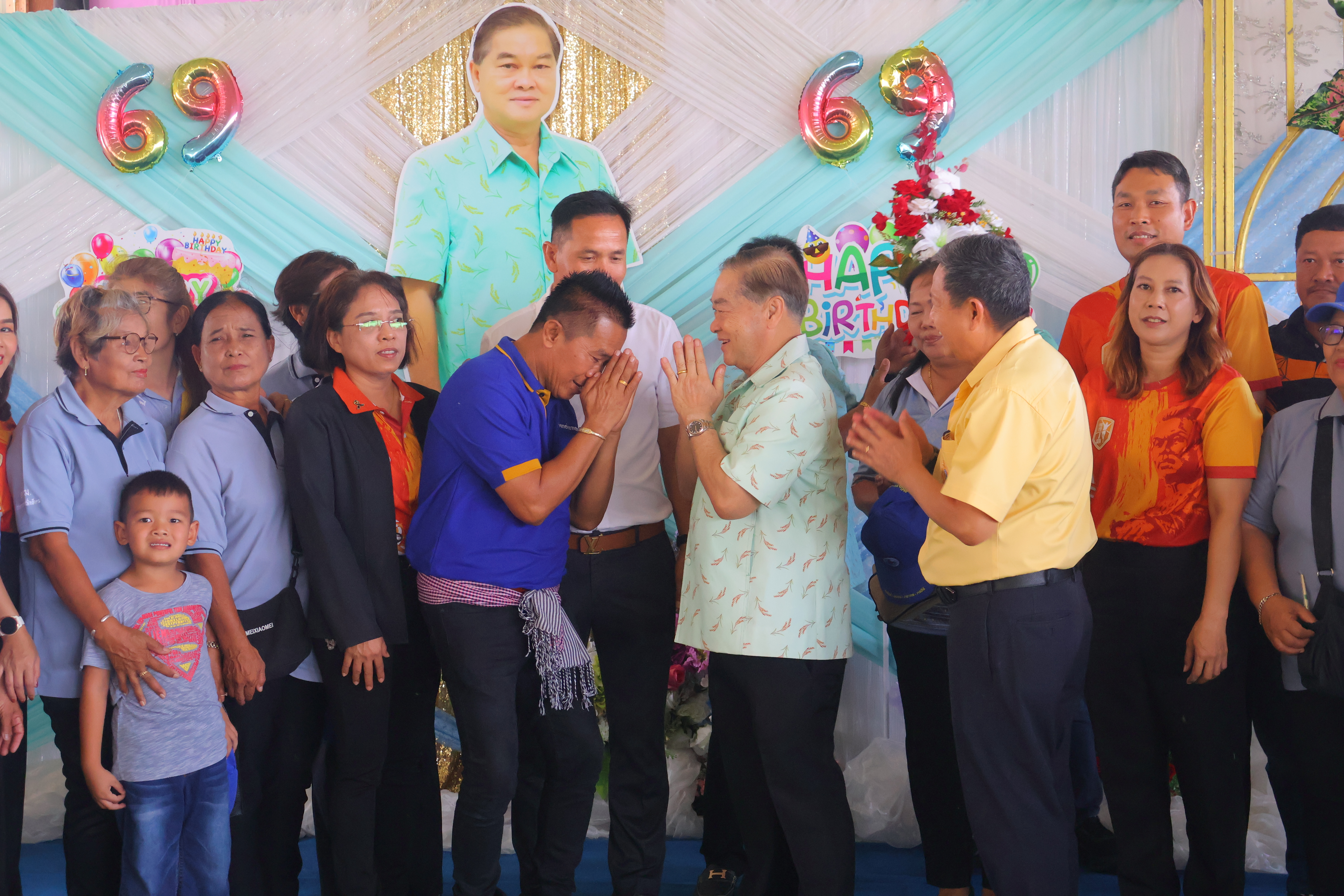 ร่วมงานทำบุญเนื่องในวันคล้ายวันเกิด นายสุรเชษฐ์ นิ่มกุล นายกองค์การบริหารส่วนจังหวัดอ่างทอง